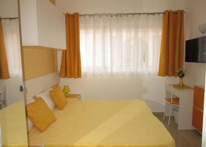 Superior  Ground Floor Queen Suite